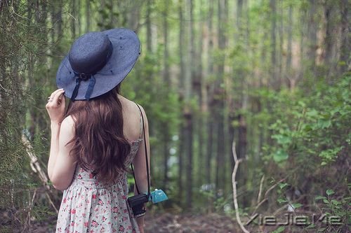 01235 (4) 因为你是女孩 (4)